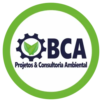 Logotipo da BCA Projetos e Consultoria Ambiental, composto por engrenagem e folhas que representam a união entre engenharia e meio ambiente.